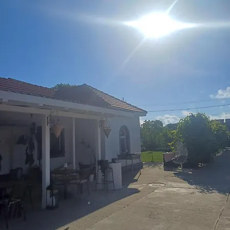 Wait'n Sea House Pensiune Tuzla